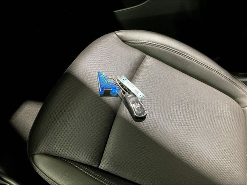 Used 2024 Buick Encore GX Sport Touring FWD image 33