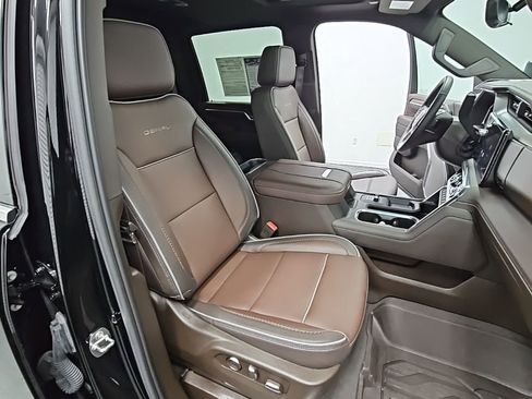 Used 2024 GMC Sierra 2500 Denali w/ Technology Package image 41