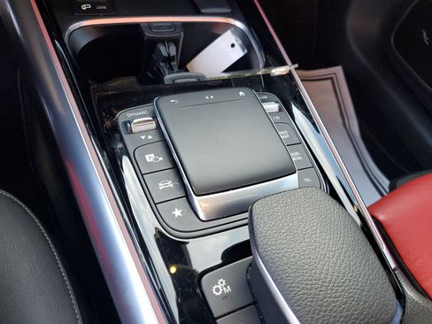 Used 2022 Mercedes-Benz GLA 45 AMG 4MATIC w/ Parking Assistance Package image 26