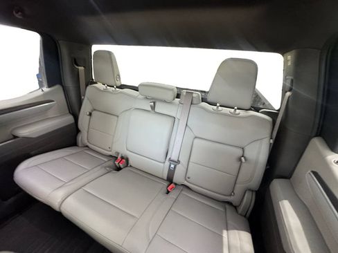 Certified 2025 GMC Sierra 1500 SLT w/ SLT Convenience Package RWD image 14