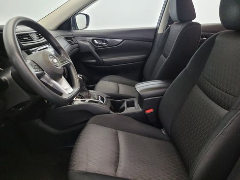 Used 2017 Nissan Rogue S image 17