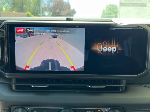 New 2025 Jeep Wrangler Unlimited Rubicon 392 image 17