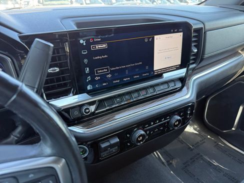 Used 2022 Chevrolet Silverado 1500 LT RWD image 16