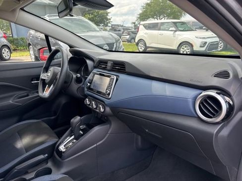 Used 2025 Nissan Versa SV FWD image 7