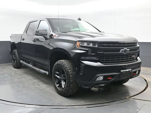 Used 2020 Chevrolet Silverado 1500 LT Trail Boss AWD/4WD image 2