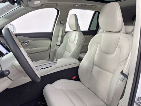 Used 2024 Volvo XC90 T8 Ultimate w/ Protection Package Premier image 40