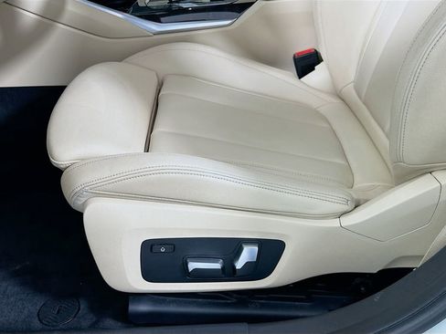 Used 2020 BMW 330i xDrive Sedan w/ Driving Assistance Package AWD/4WD image 19