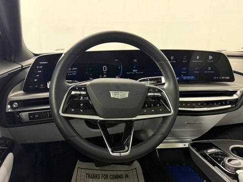 Used 2024 Cadillac Lyriq Luxury w/ LPO, Floor Liner Package AWD/4WD image 19