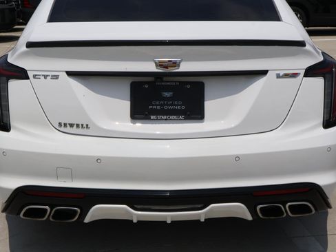 Used 2022 Cadillac CT5 V w/ Premium Package RWD image 10