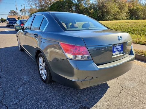 Used 2010 Honda Accord EX image 4