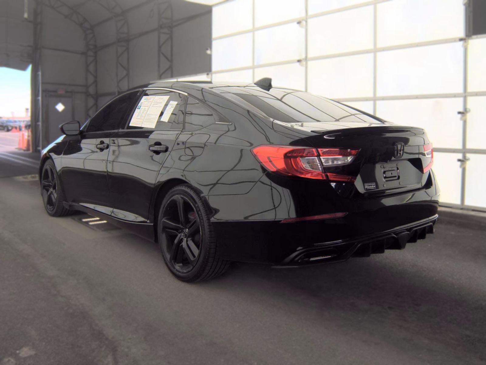 Used 2021 Honda Accord Sport image 2
