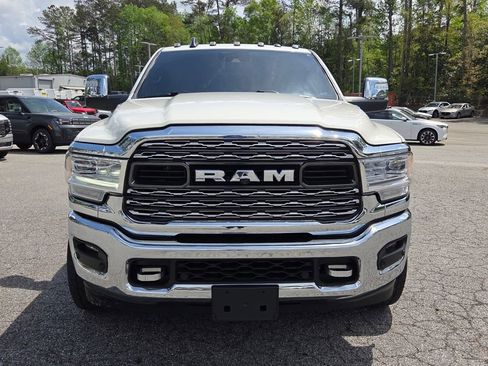 Used 2024 RAM 3500 Limited AWD/4WD image 2