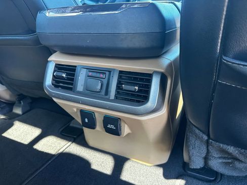 Used 2023 Ford F150 Lariat w/ Equipment Group 502A High image 43