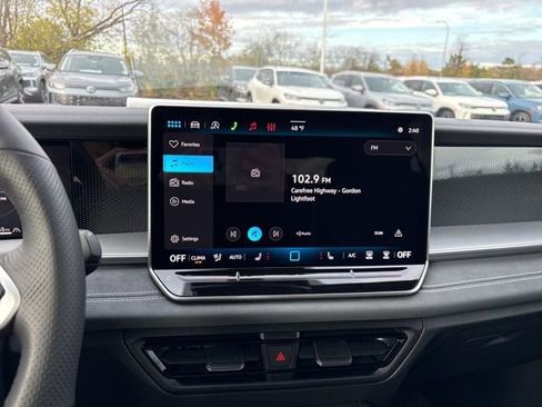 New 2026 Volkswagen Tiguan SE R-Line image 13