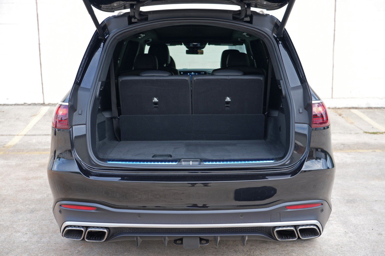 Used 2025 Mercedes-Benz GLS 63 AMG 4MATIC image 12