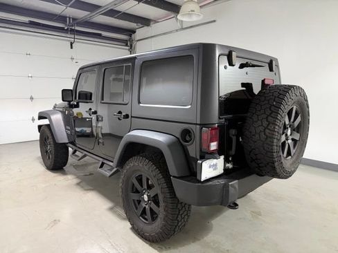 Used 2017 Jeep Wrangler Unlimited Sport w/ Connectivity Group AWD/4WD image 5