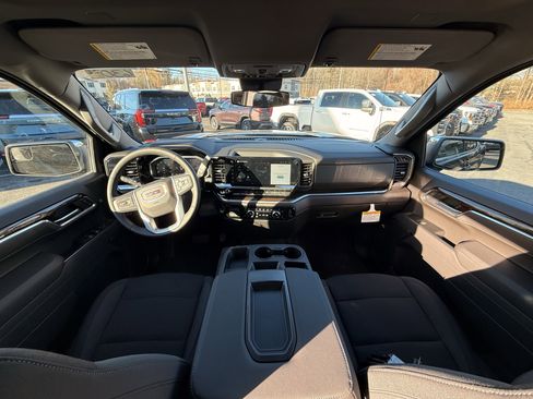 New 2026 GMC Sierra 1500 SLE w/ X31 Off-Road Package image 9