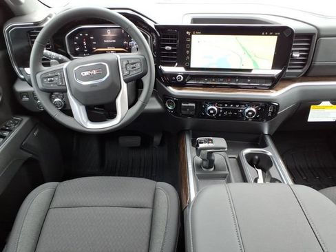 New 2026 GMC Sierra 1500 Elevation w/ Preferred Package AWD/4WD image 17