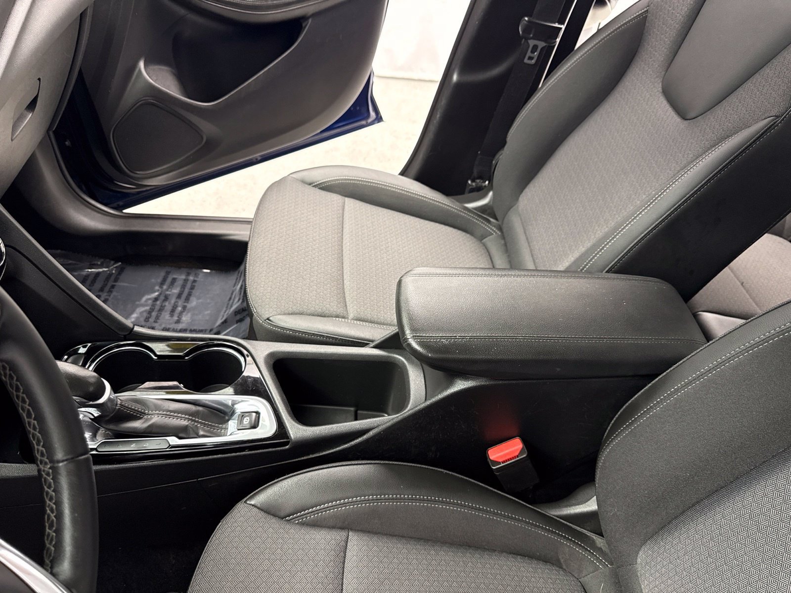 Used 2023 Buick Encore GX Select FWD image 19