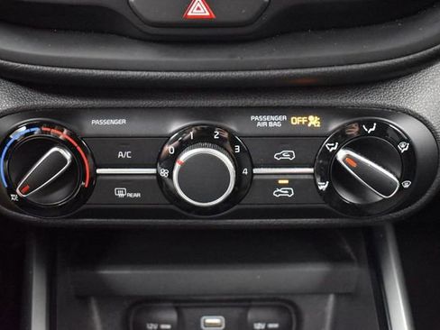 Certified 2020 Kia Soul LX FWD image 25