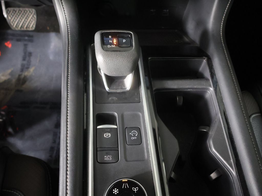 Used 2023 Nissan Pathfinder SL AWD/4WD image 48