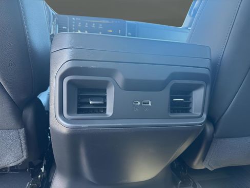 New 2026 Chevrolet Silverado 1500 LT Trail Boss w/ Convenience Package II image 32