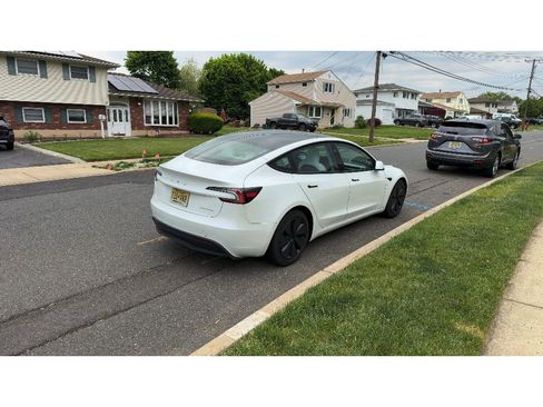 Used 2025 Tesla Model 3 Long Range AWD/4WD image 3