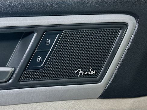 Used 2021 Volkswagen Atlas SEL Premium image 19