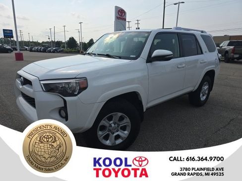 Used 2016 Toyota 4Runner SR5 Premium AWD/4WD image 1