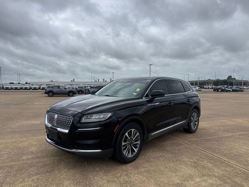 Used 2022 Lincoln Nautilus Reserve w/ Luxury Package FWD image 8