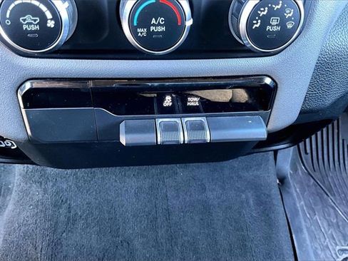 Used 2020 RAM 1500 Big Horn image 23