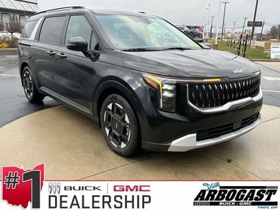 Used 2025 Kia Carnival EX