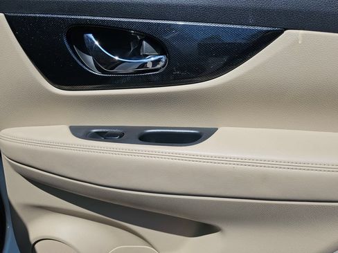 Used 2016 Nissan Rogue FWD image 14