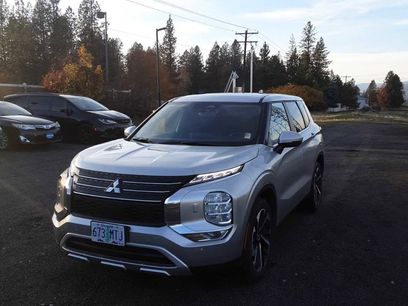 Used 2024 Mitsubishi Outlander SE