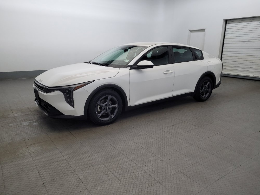 Used 2025 Kia K4 FWD image 2