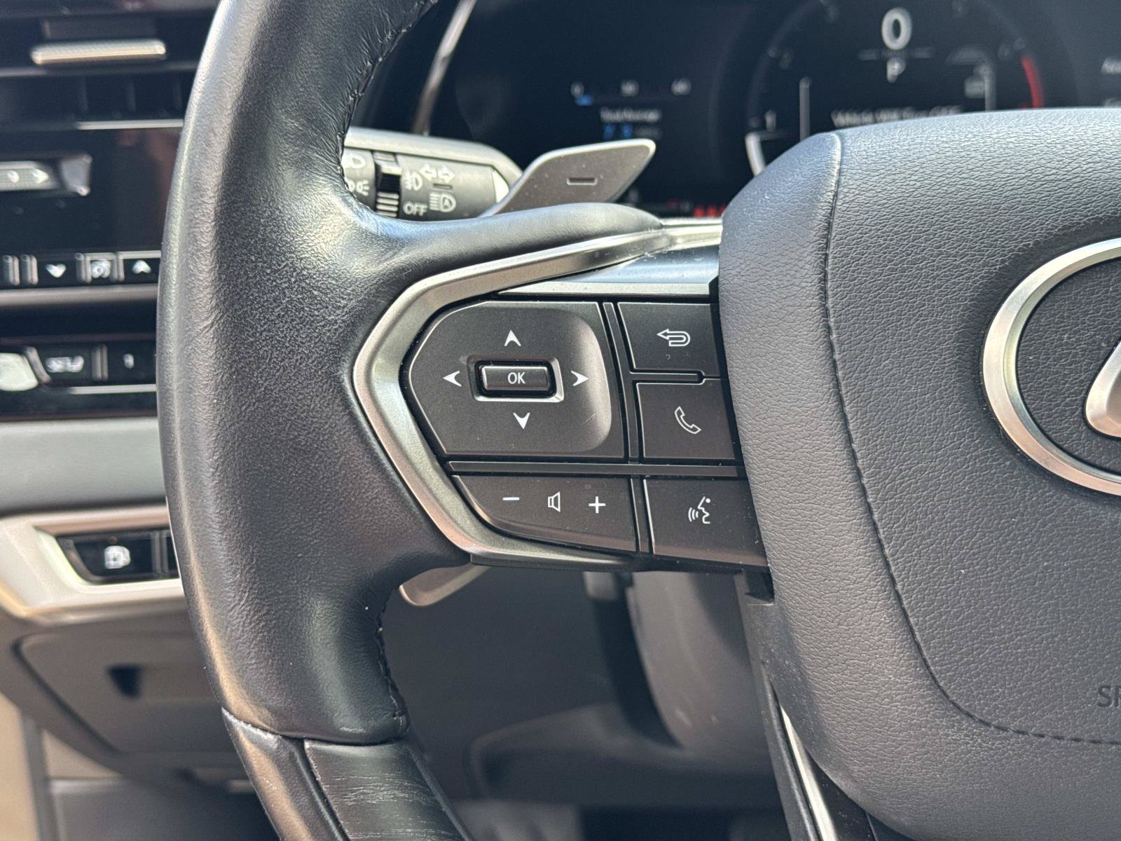 Used 2025 Lexus RX 350 Premium w/ Accessory Package (Z1) FWD image 28