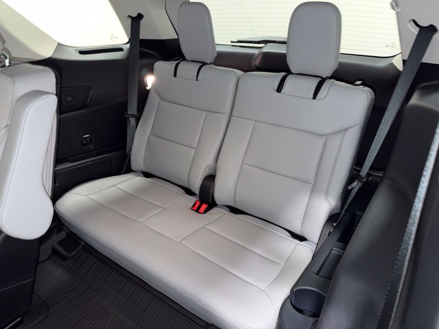 New 2026 Ford Explorer Active w/ Active Comfort Package AWD/4WD image 27