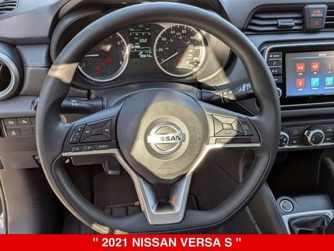 Used 2021 Nissan Versa S FWD image 17