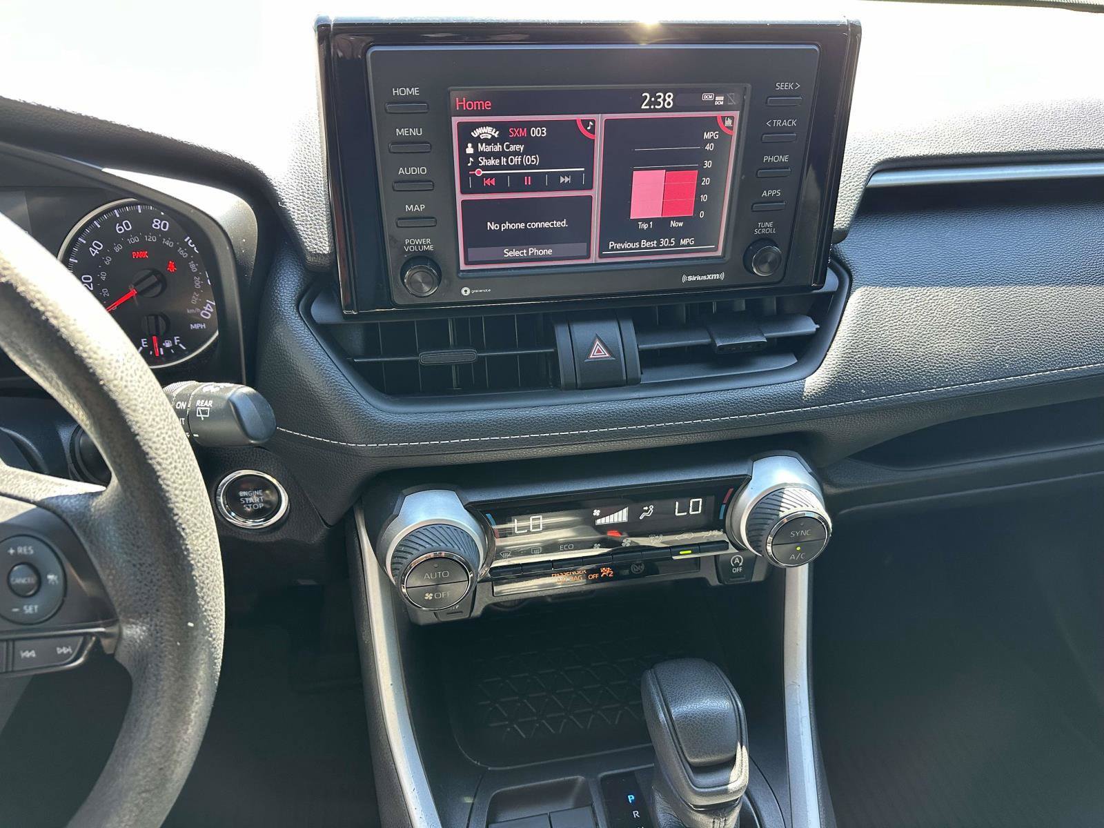 Used 2022 Toyota RAV4 XLE FWD image 16