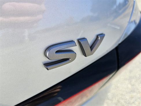 Used 2024 Nissan Altima 2.5 SV image 12