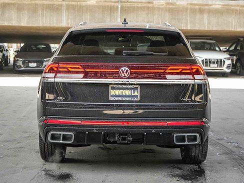 New 2026 Volkswagen Atlas Cross Sport SEL Premium R-Line AWD/4WD image 7