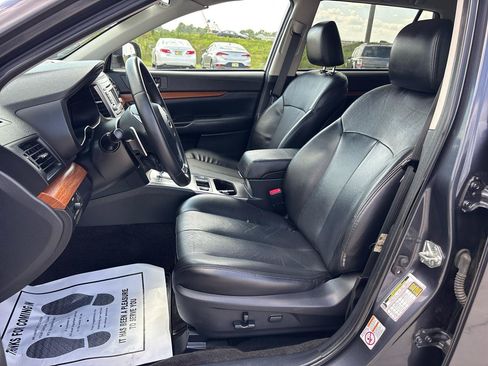 Used 2013 Subaru Outback 2.5i Limited AWD/4WD image 18