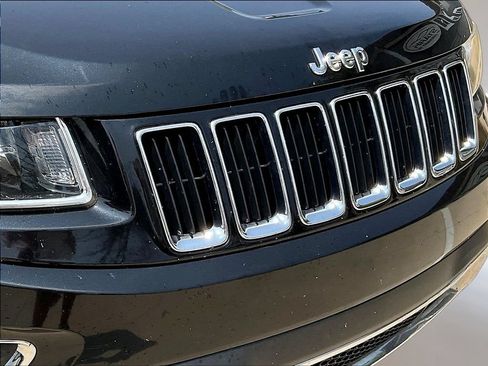 Used 2016 Jeep Grand Cherokee Limited AWD/4WD image 33