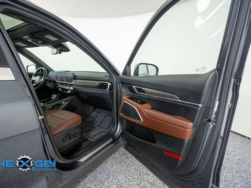 Used 2024 Kia Telluride SX Prestige AWD/4WD image 41