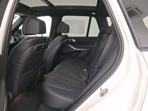 Used 2025 BMW X5 sDrive40i image 13