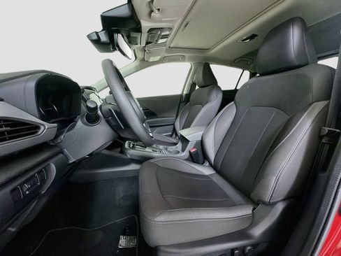 Used 2026 Subaru Crosstrek 2.5i Premium AWD/4WD image 12