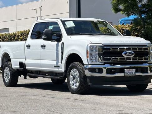 Used 2024 Ford F250 XLT AWD/4WD image 2