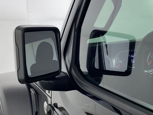 Used 2019 Jeep Wrangler Sport image 22