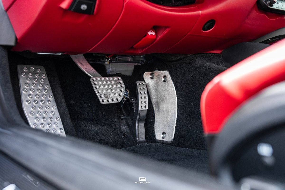 Used 2021 Ferrari 812 GTS RWD image 7