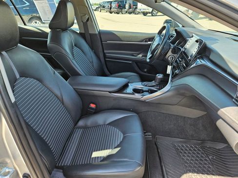 Used 2024 Toyota Camry SE FWD image 33